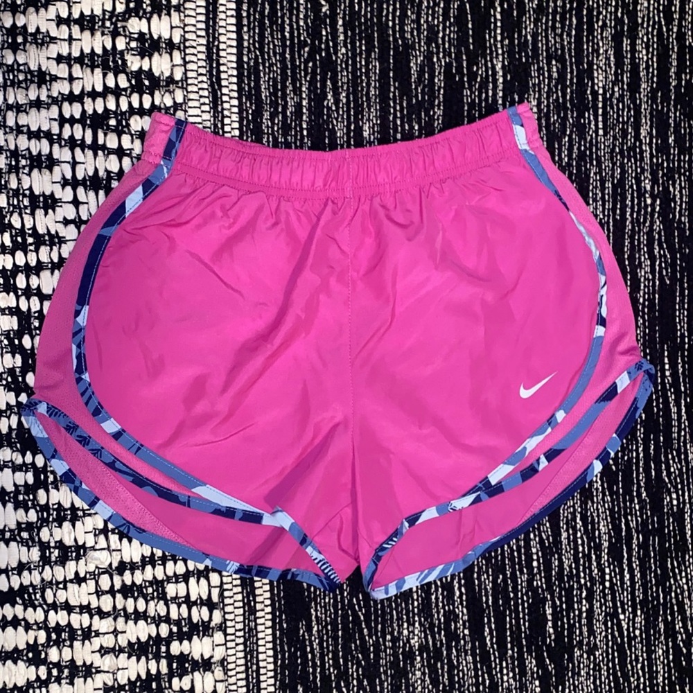 Pink Nike Women's Dry Tempo Shorts. Size Small.